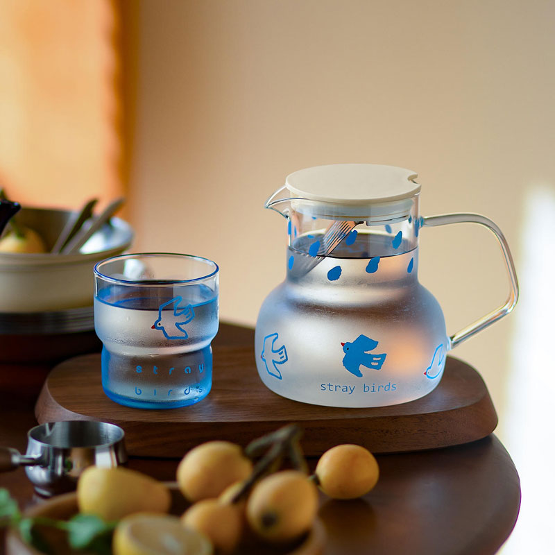 700ml Glass Pitcher With Lid Heatproof Carafe With Handle